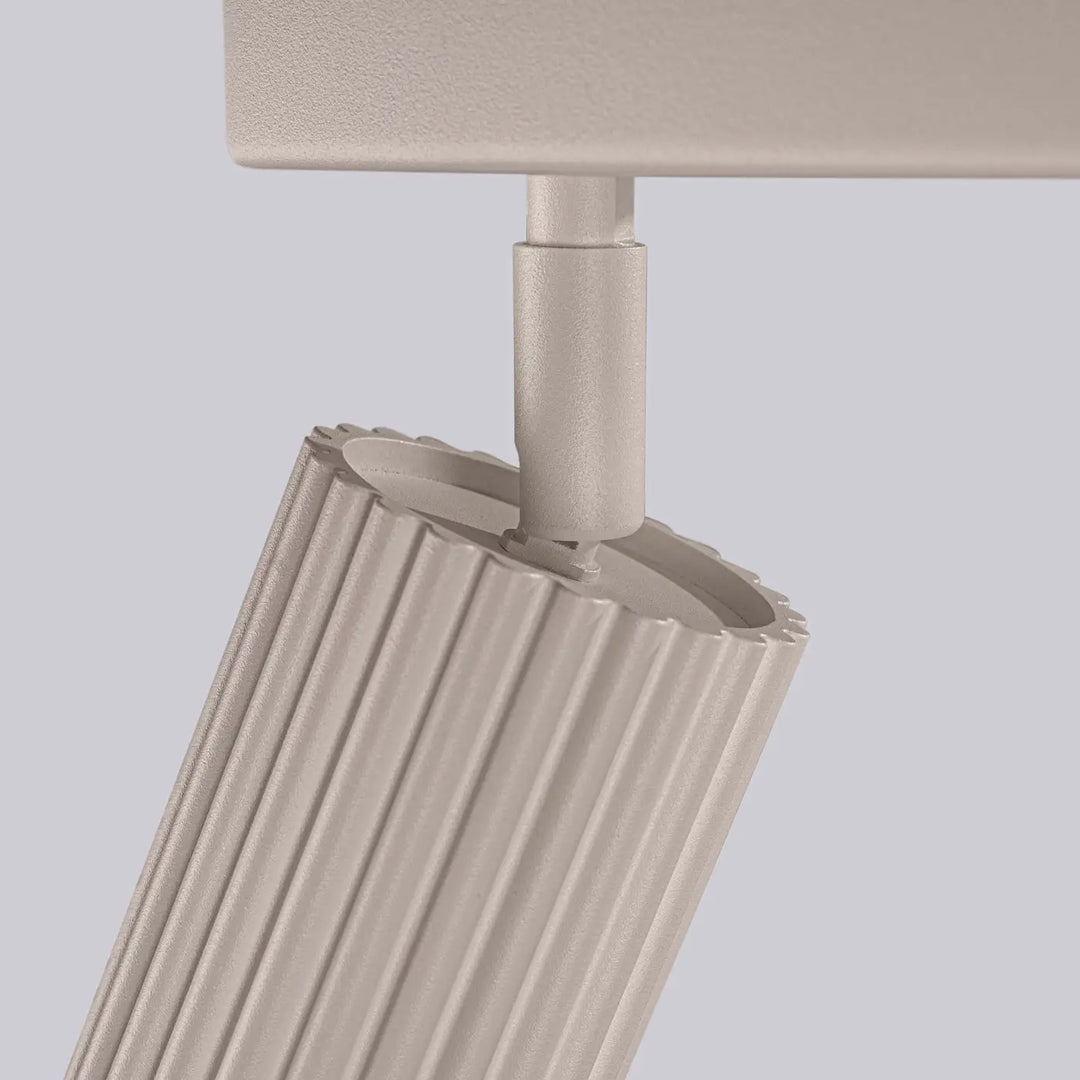 Plafonnier karbon allie beige à éclairage à ampoules gu10 interchangeables avec design minimaliste contemporain