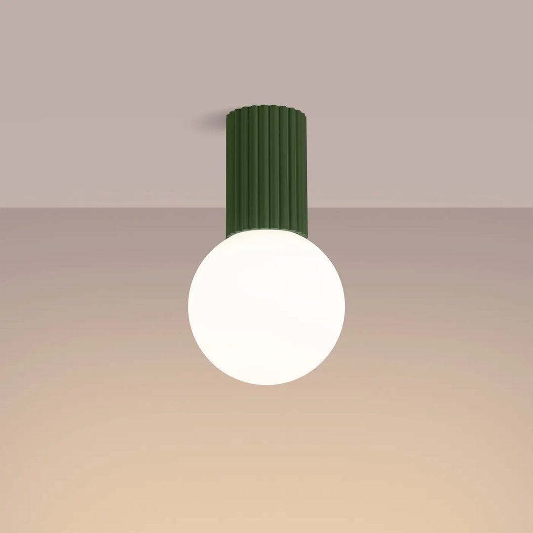 Luminaire plafonnier halo vert olive avec cylindre rainuré et sphère laiteuse pour bureau décorative