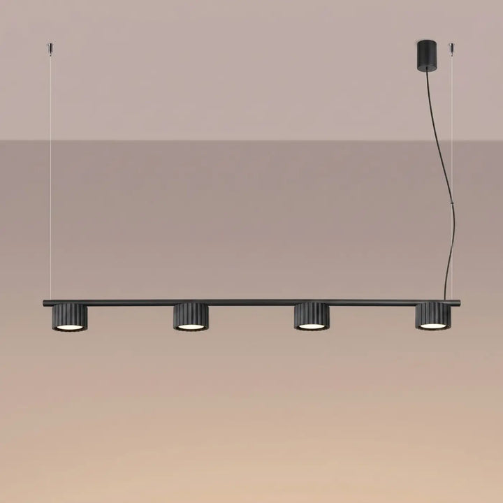 Lustre noir allumé