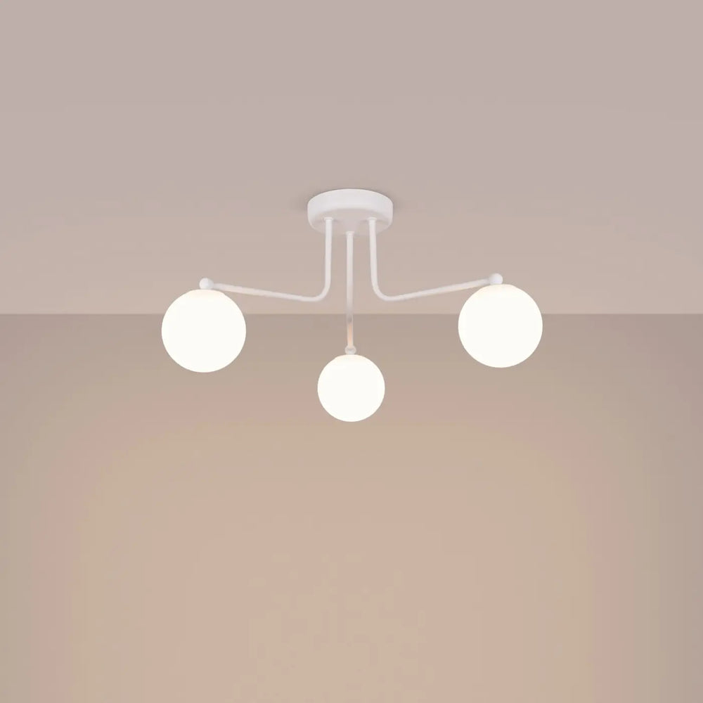 Lustre blanc allumé