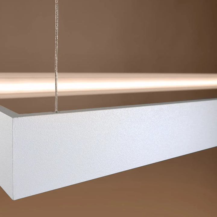 Lustre rectangulaire TUULA blanc allumée, détail du profilé