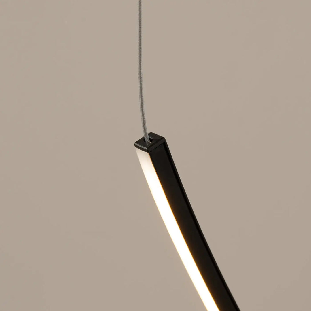 Lustre ALVAR noir détail du bras