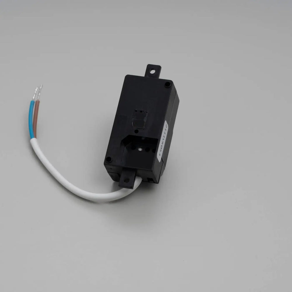 Compensateur LED noir Buster + Punch, vue arrière