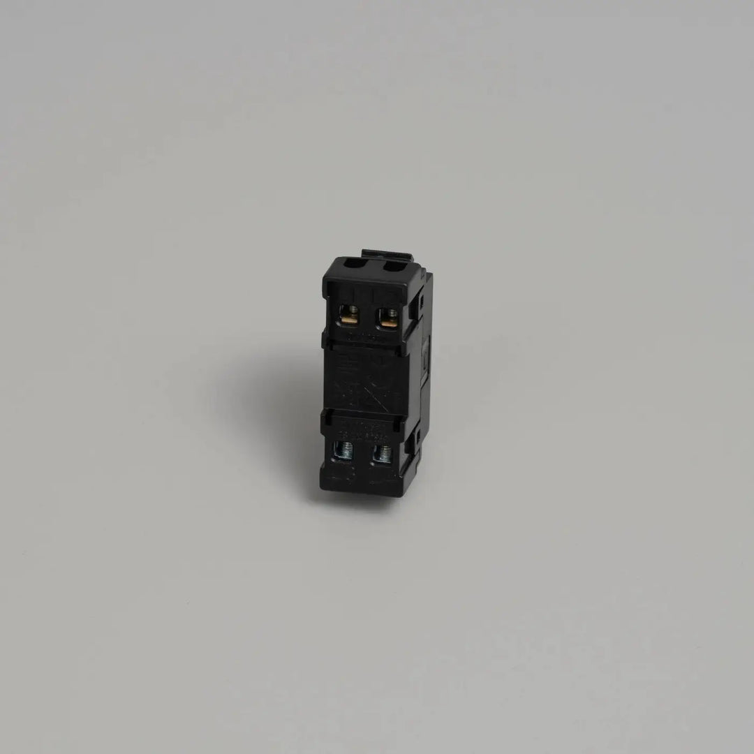 Module interrupteur permutateur à levier Buster + Punch, vue arrière