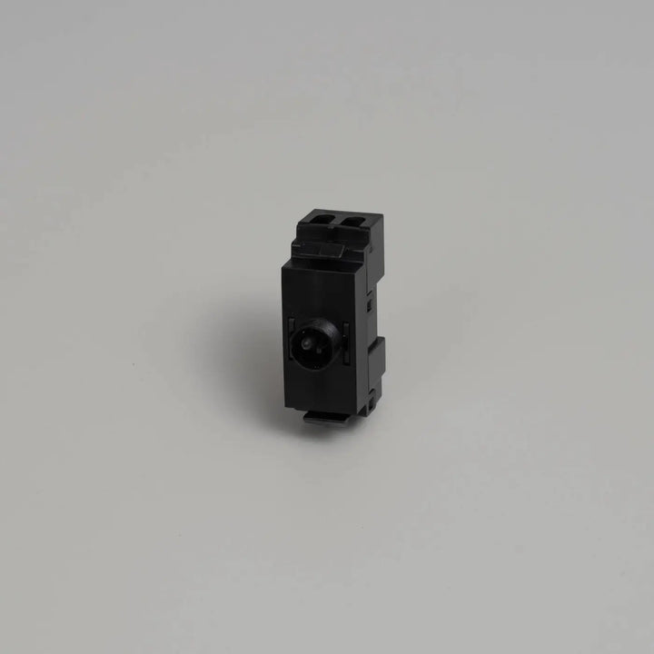 Module interrupteur va-et-vient à levier Buster + Punch, vue de face