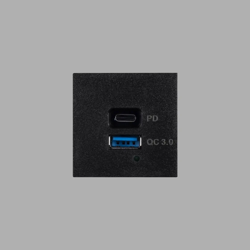 Module USB A + C noir Buster + Punch #couleur_noir