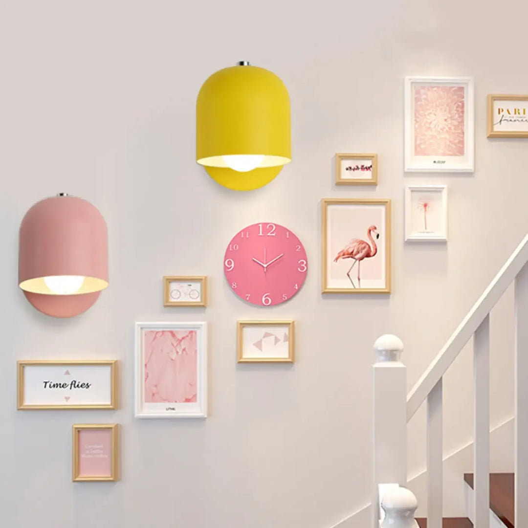 Petite Applique Murale Colorée Aux Teintes Pastelles