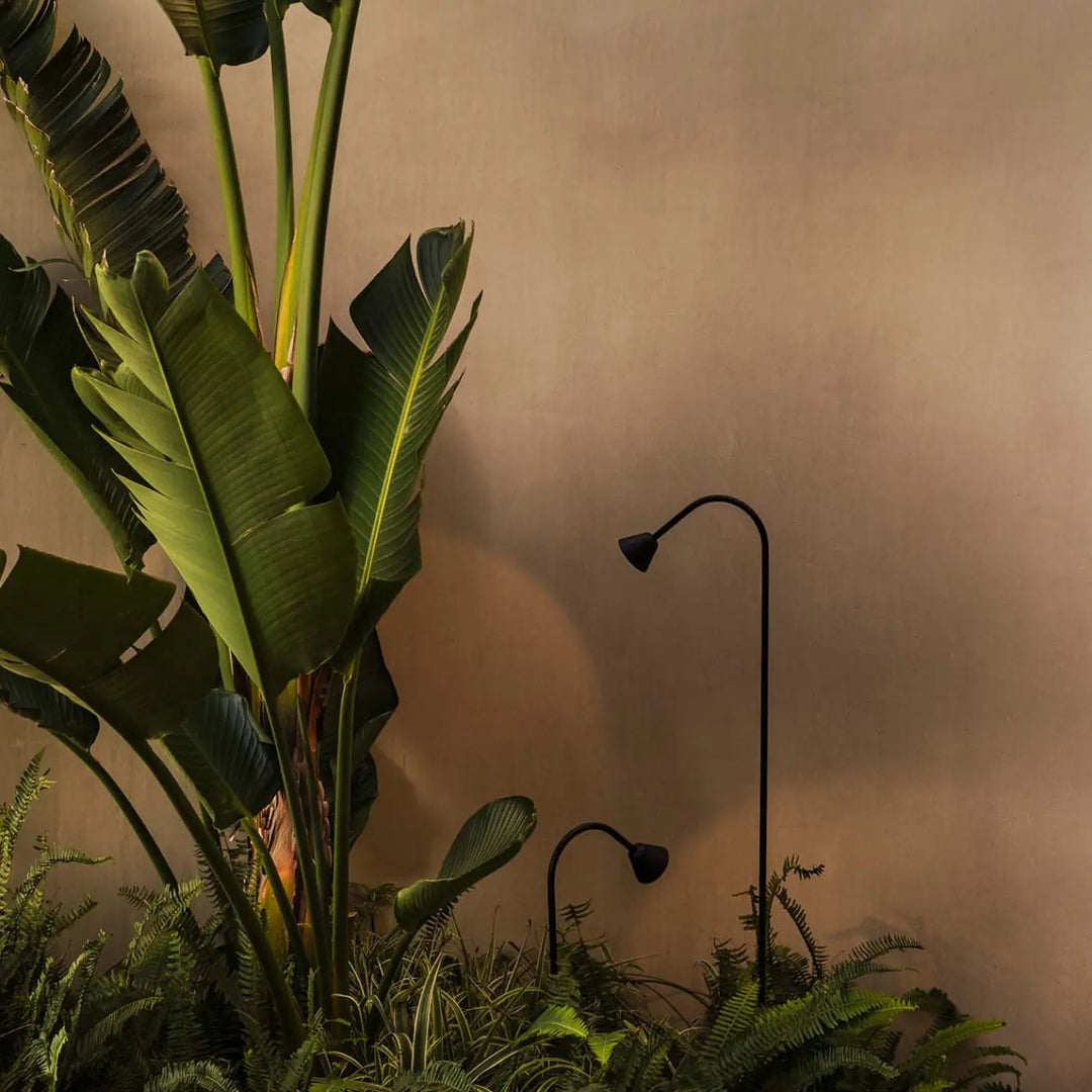 Piquet extérieur Lily 30 cm de Faro Barcelona en situation