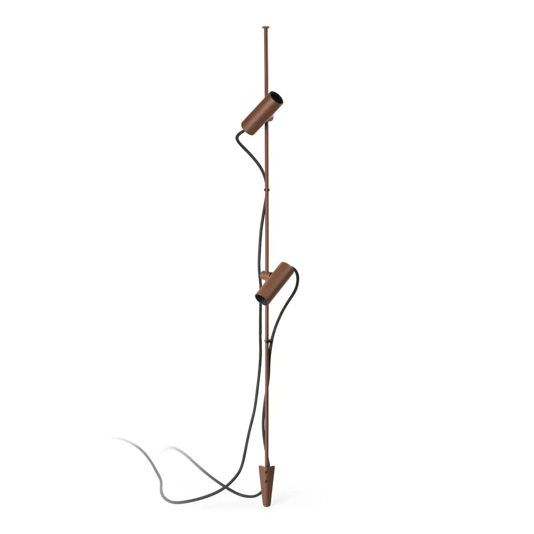 Piquet lumineux Clap marron rouille 103 cm 24 V de Faro Barcelona