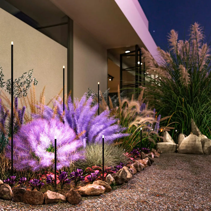 Luminaire extérieur spear piquet extérieur led avec plumes violettes et lumière led noire élégante pour jardin extérieur led