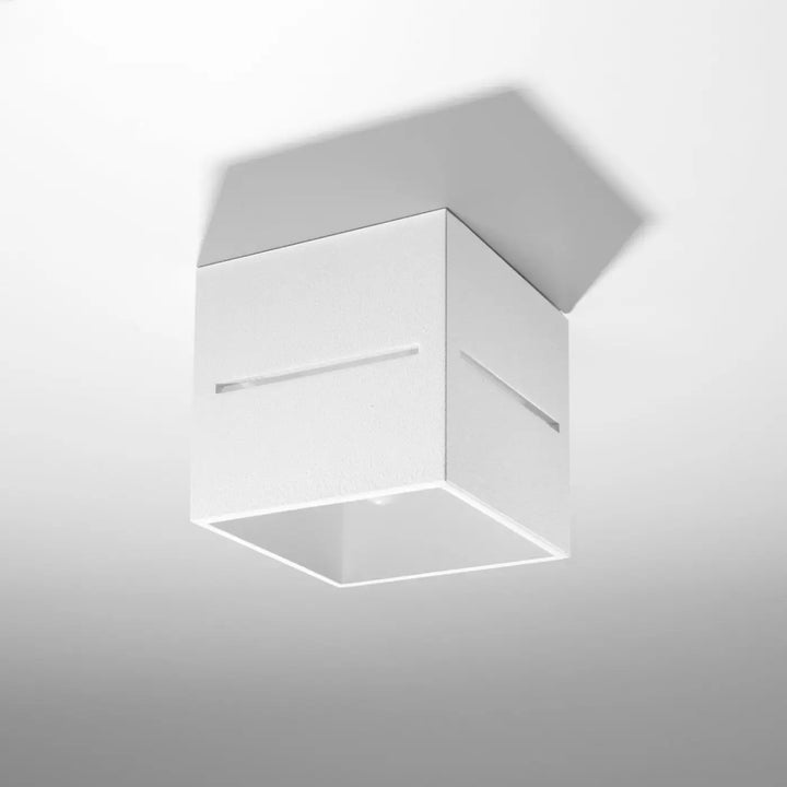 Luminaire plafonnier blanc éteint