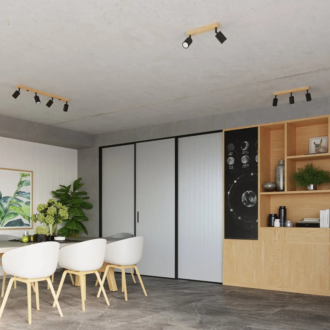 Plafonnier noir/bois naturel vue rapprochée dans son décor
