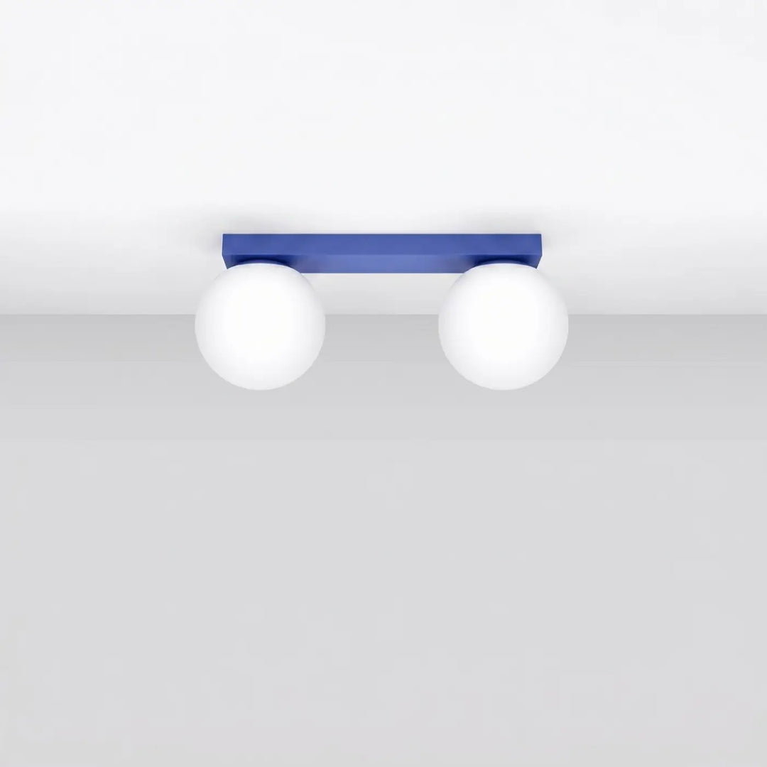 Luminaire Plafonnier outremer éteinte, vue rapprochée