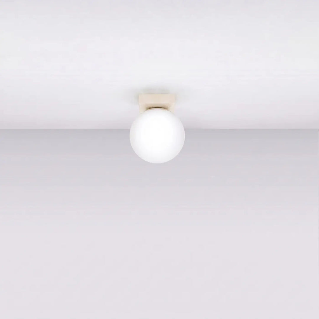 Luminaire Plafonnier beige éteinte, vue rapprochée
