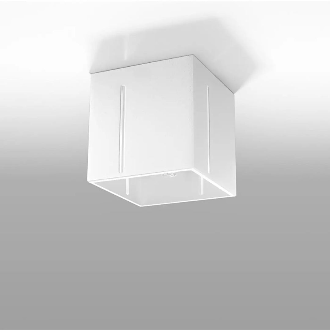 Luminaire plafonnier blanc éteint
