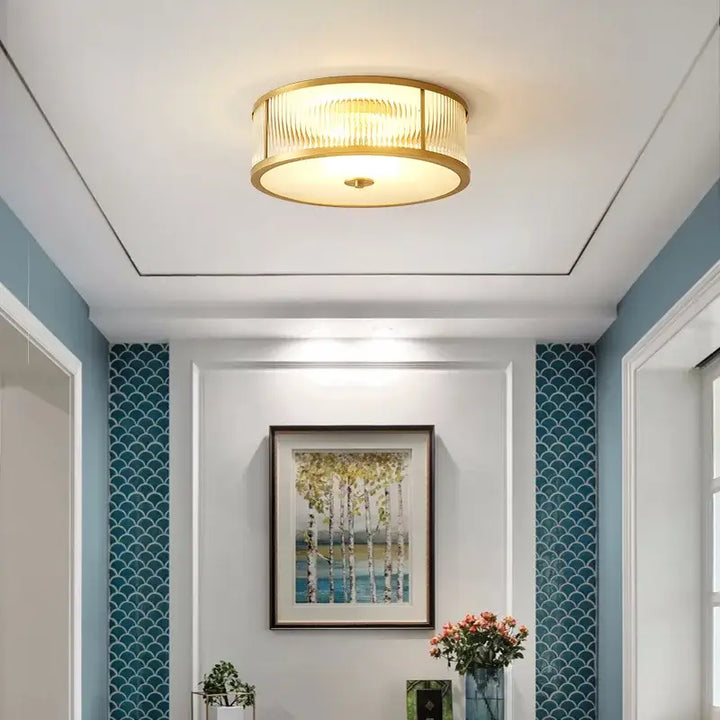 Plafonnier design moderne en verre strié doré