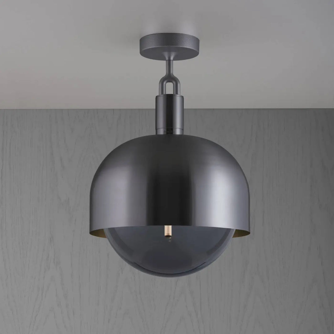 Plafonnier Forked grand modèle à abat-jour et globe fumé, finition grise #couleur_gris