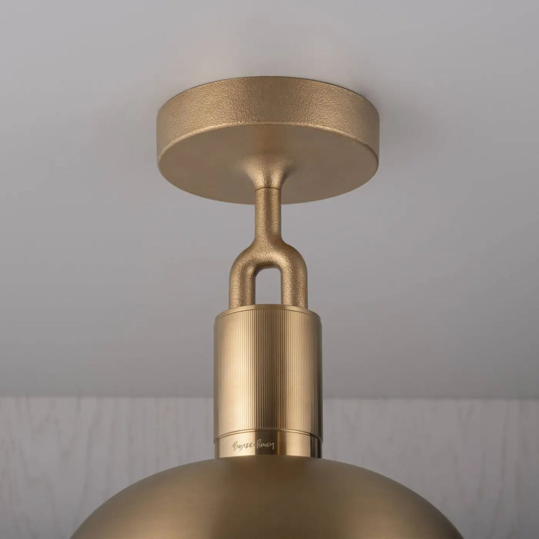 Plafonnier Forked modèle moyen finition laiton avec abat-jour et globe en verre fumé #couleur_dor