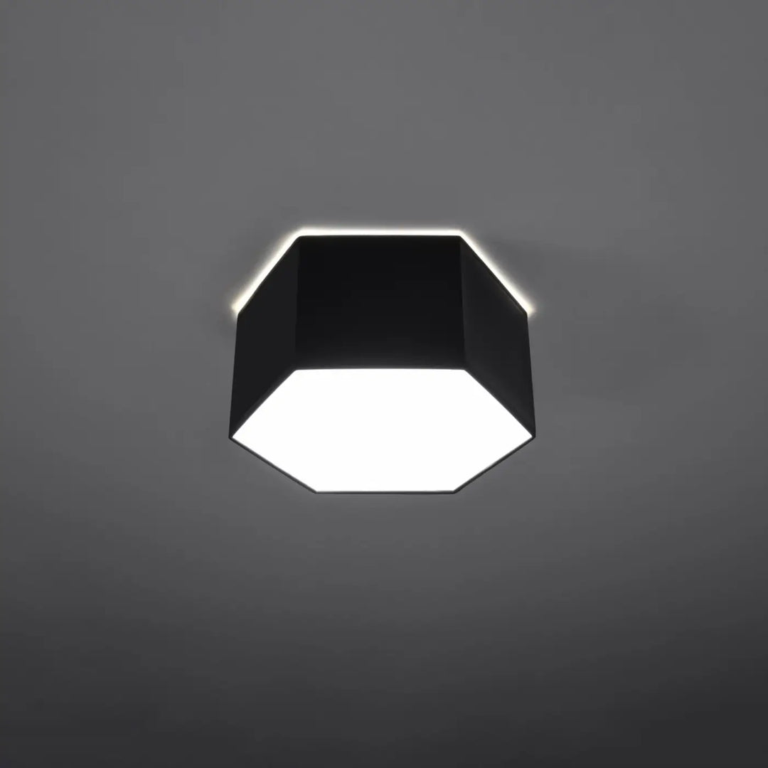 Plafonnier hexagonal Sunde noir, allumé