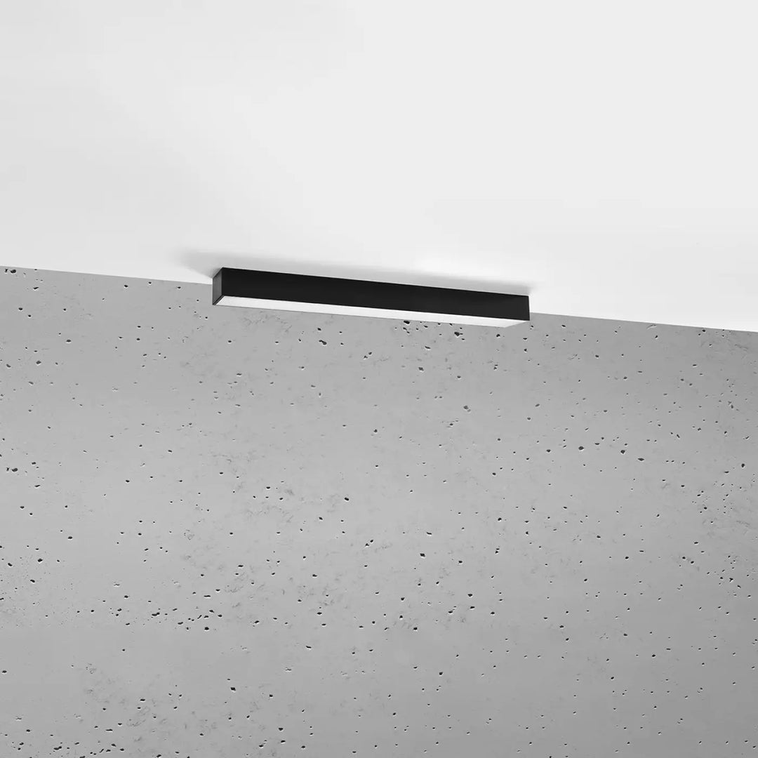 Plafonnier linéaire PINNE noir éteinte, au plafond