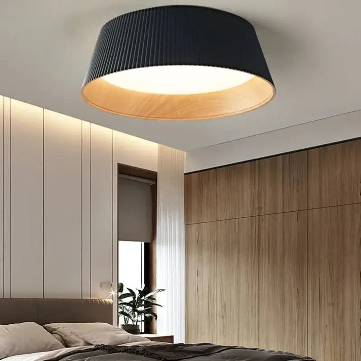 Plafonnier moderne en métal et abat-jour blanc ou noir