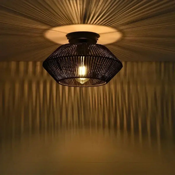 Plafonnier moderne métal noir design géométrique élégant