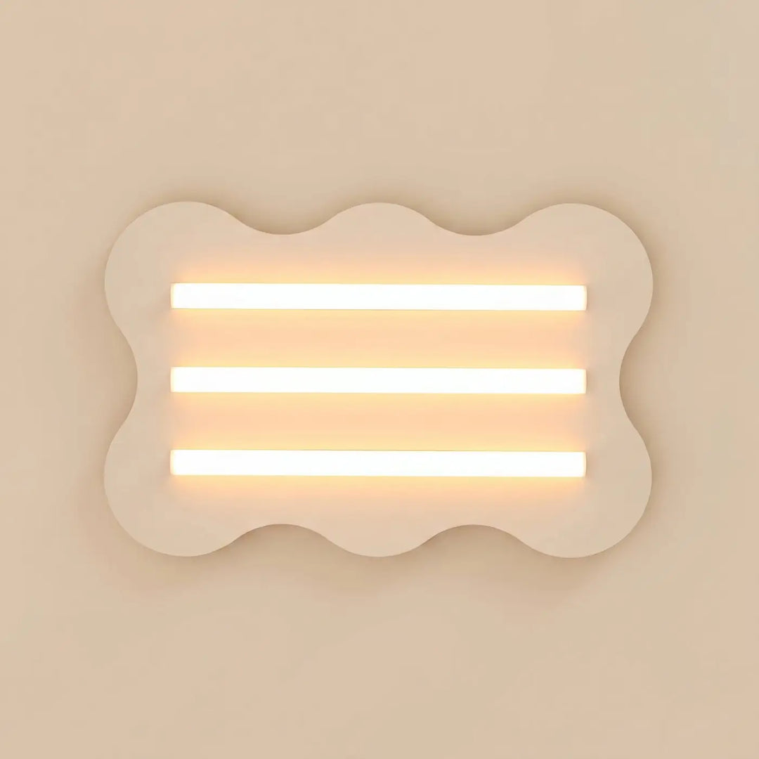 Plafonnier KLOVER beige allumée, vue de face