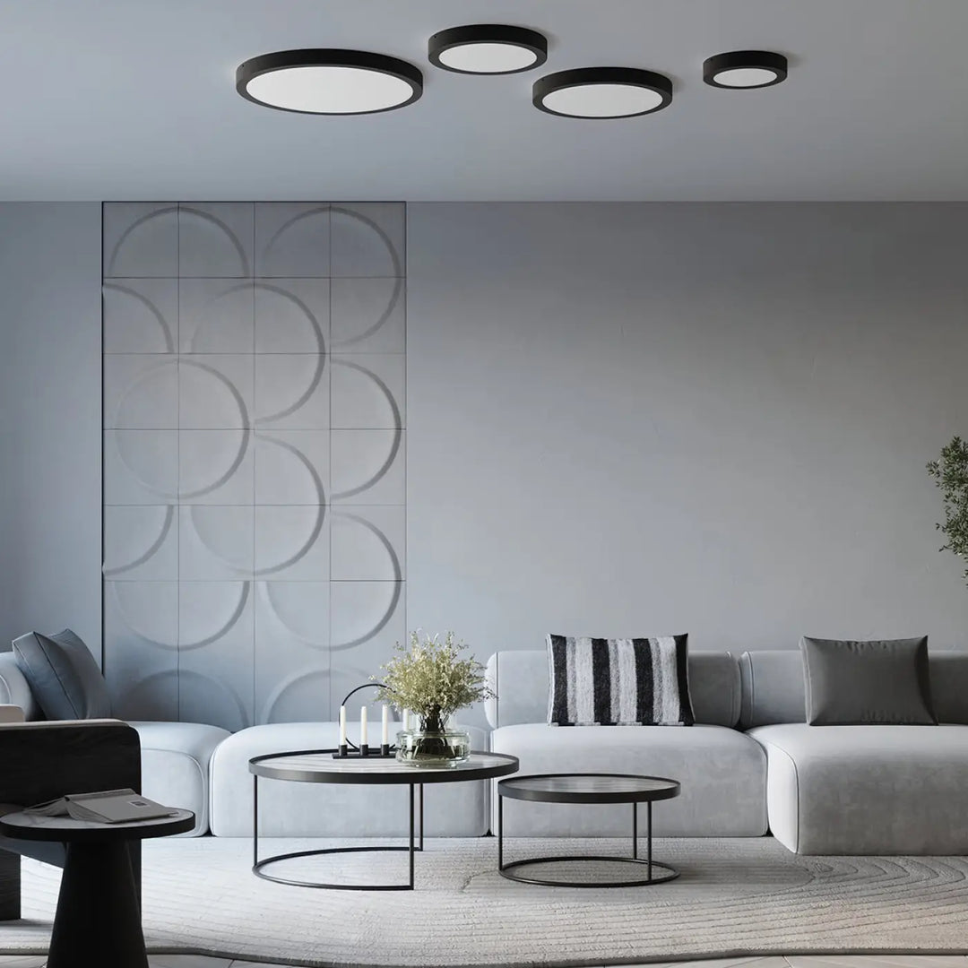 Luminaire plafonnier onyx 40 blanc led 3000k avec plafond rond en noir pour une recherche d’un éclairage aux couleurs intemporelles
