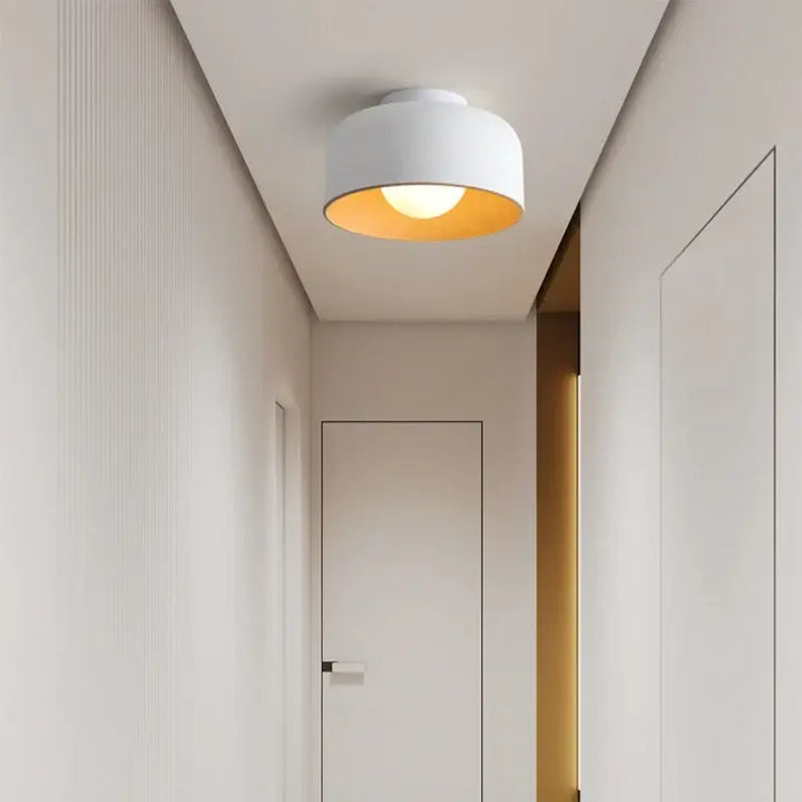Plafonnier rond avec intérieur bois design moderne chic