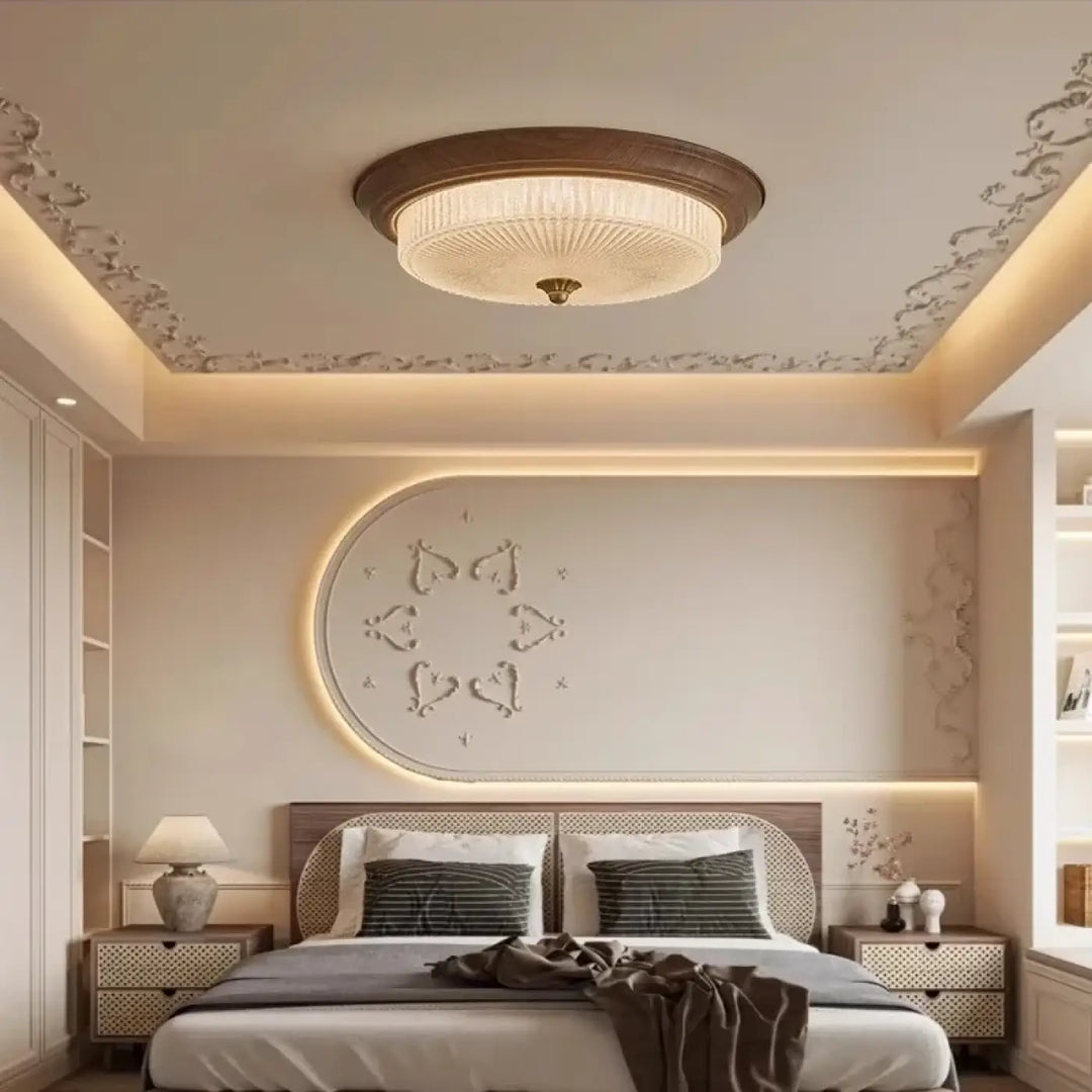 Plafonnier rond en verre texturé et finition bois naturelle