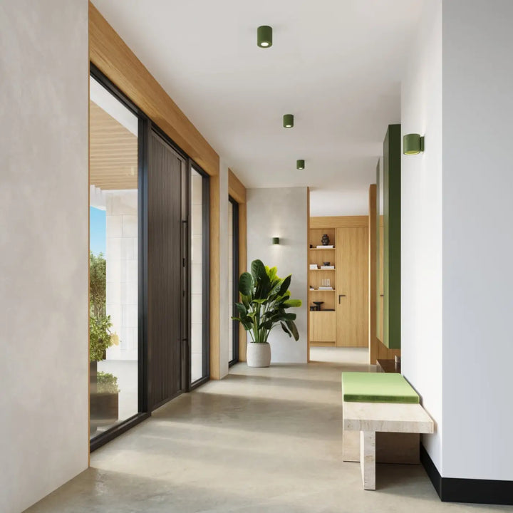 Luminaire Plafonnier vert olive dans un intérieur contemporain