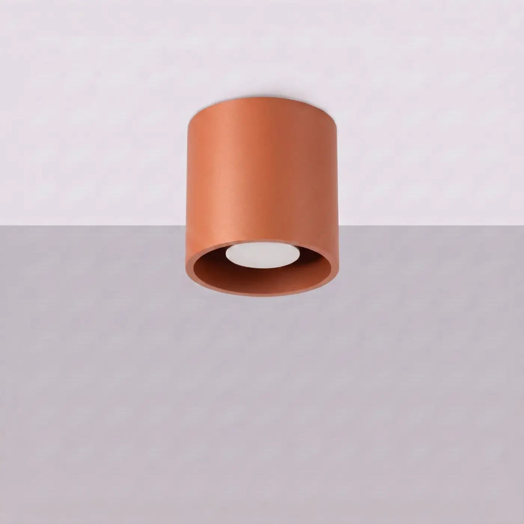 Luminaire Plafonnier ocre rouge éteinte, vue rapprochée
