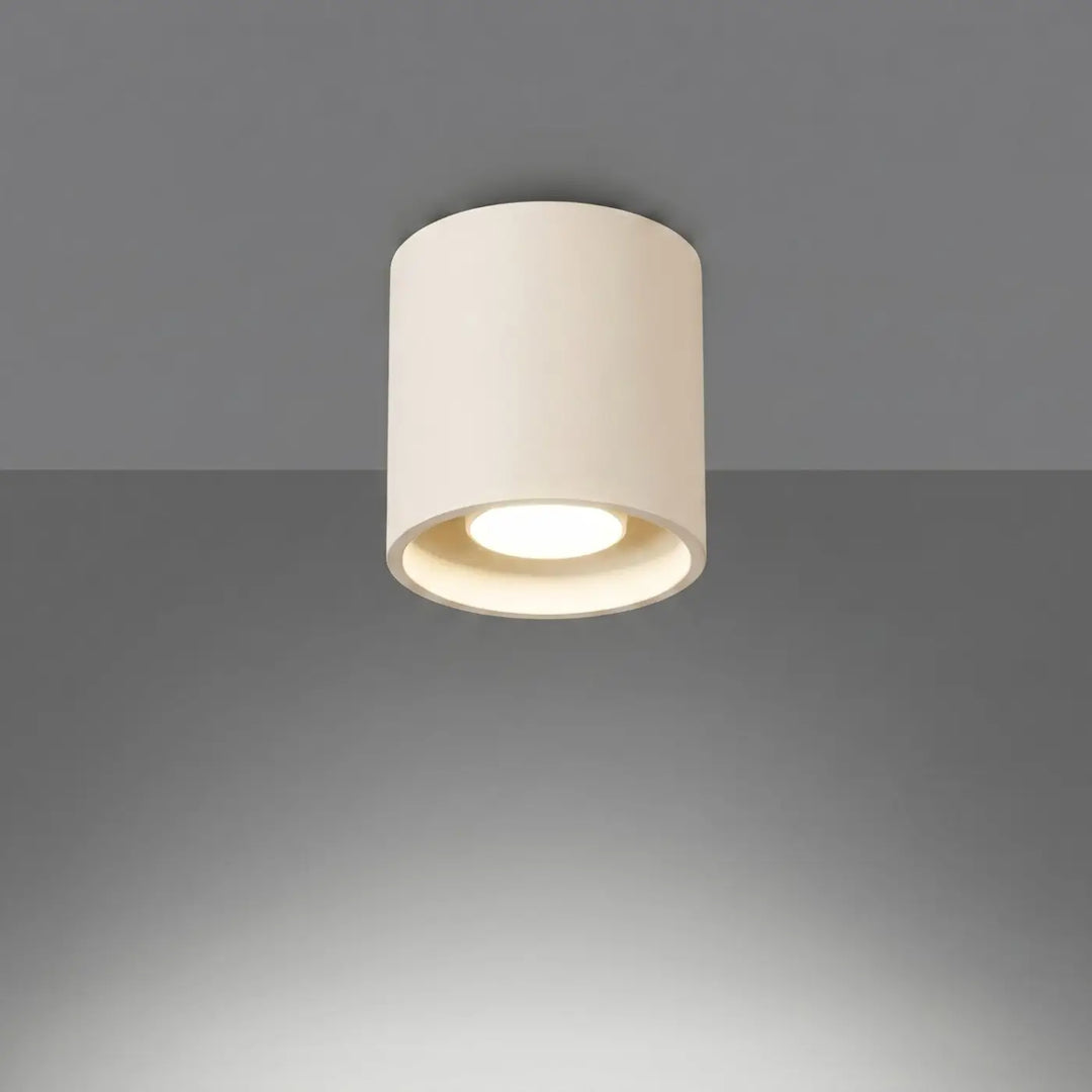 Luminaire Plafonnier beige allumée, vue rapprochée