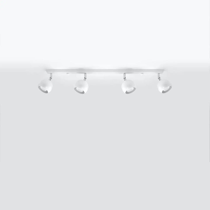 Luminaire plafonnier blanc éteint, vue rapprochée