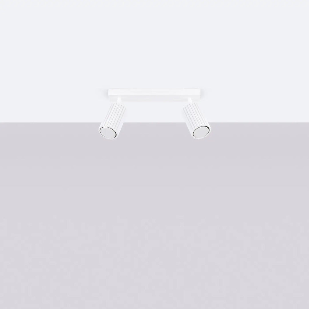 Luminaire Plafonnier blanc éteinte, vue rapprochée