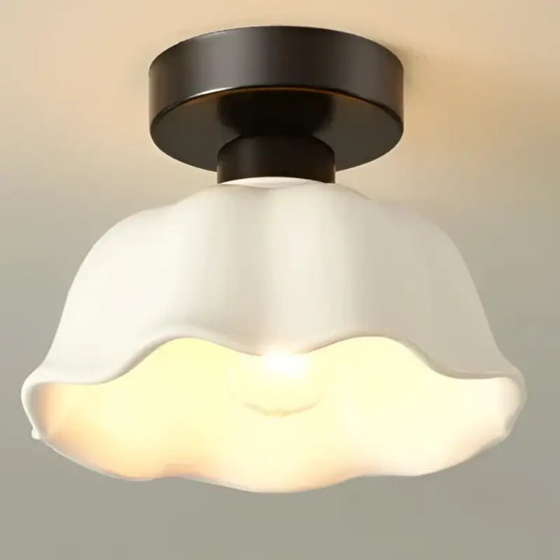 Plafonnier style vintage blanc avec base luminaire