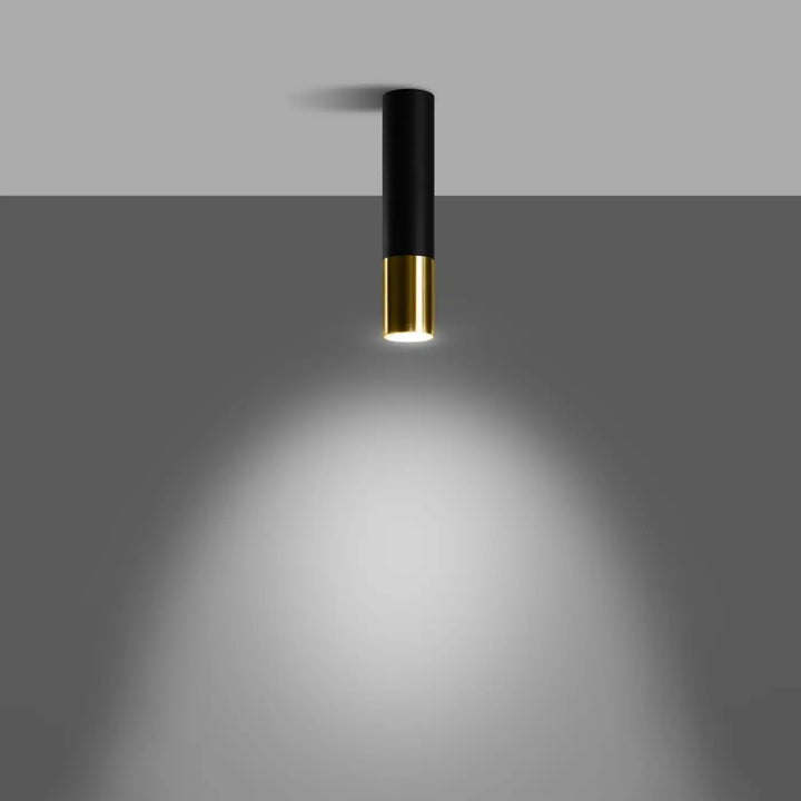 Luminaire Plafonnier noir/doré allumée, vue rapprochée