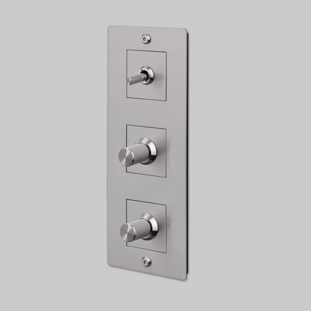 Plaque de finition Wall Plate 3 postes #couleur_argent