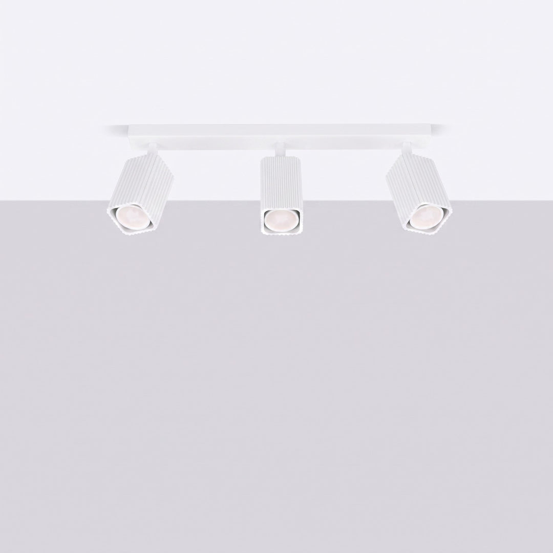 Plafonnier Rayo blanc en rampe à spots orientables, éteint