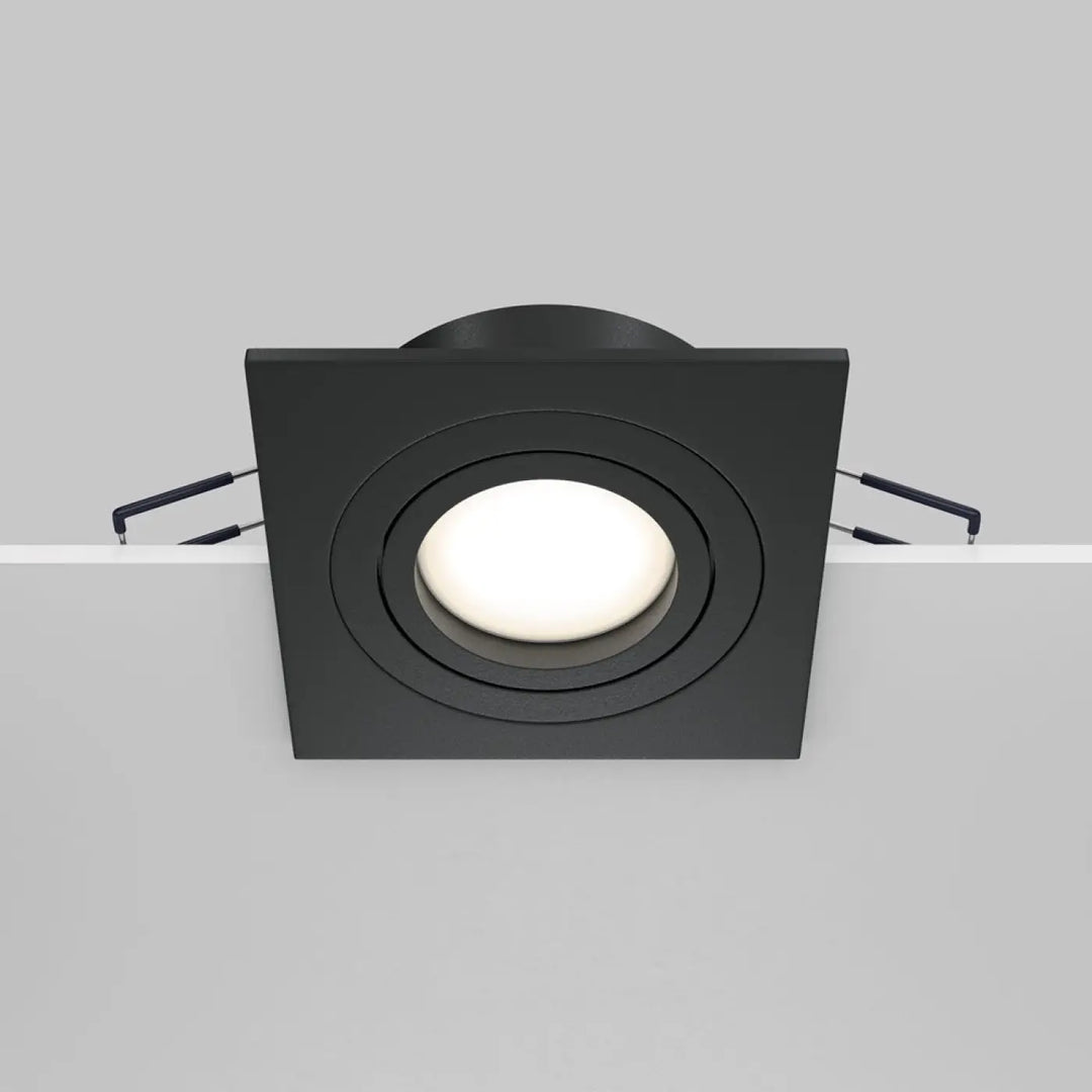 Spot encastrable carré noir avec lens en verre dépoli circulaire et culot gu10 pour éclairage moderne