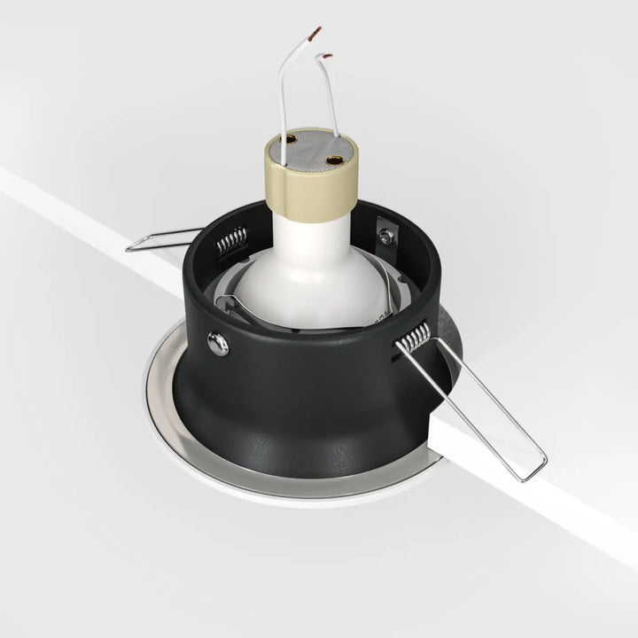 Spot yin spot encastré noir et argent avec dessus en mesh beige pour ampoule gu10 intégré