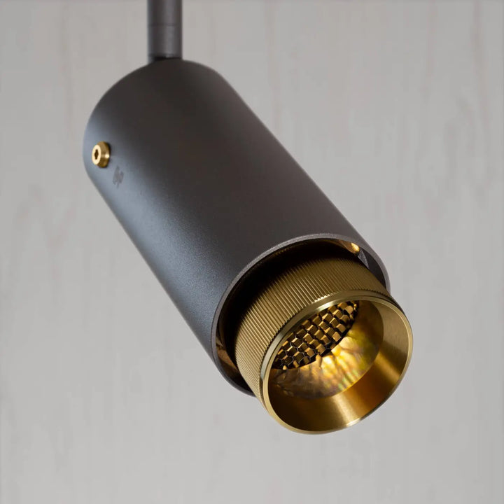 Spot orientable Exhaust à gravure alignée Graphite finition laiton, vue 2 #couleur_dor