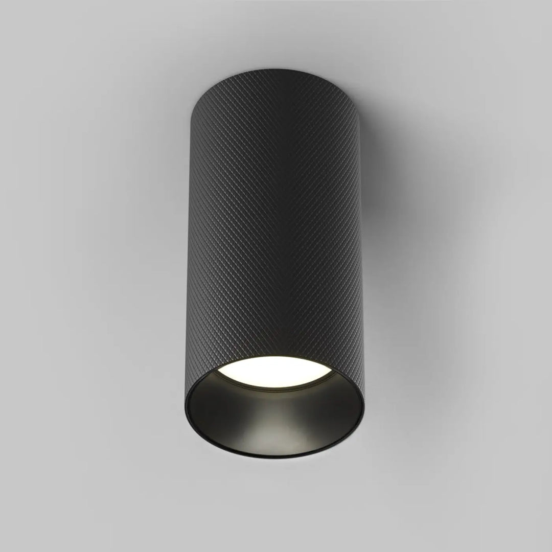 Spot artisan noir cylindrique en aluminium texturé avec culot gu10 pour installation en faux plafond moderne