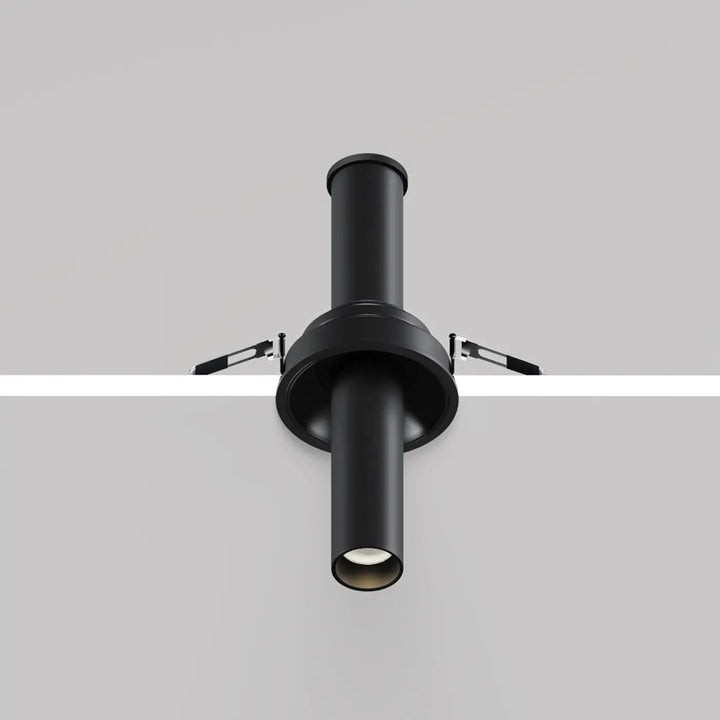 Spot focus t tube semi-encastré noir avec tube fin orientable pour un éclairage plafond ciblé