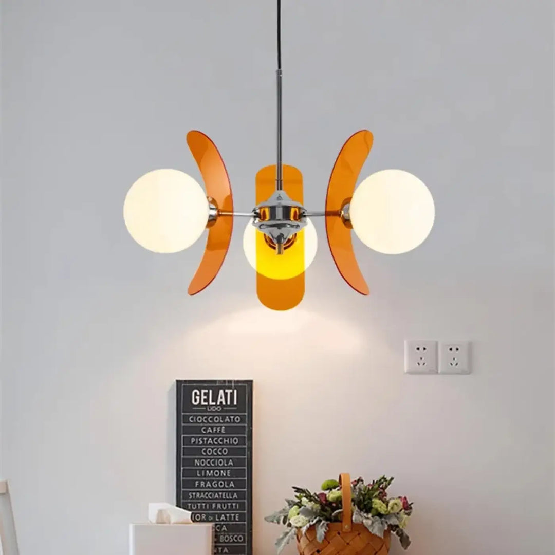 Suspension acrylique design sculptural et verre style raffiné
