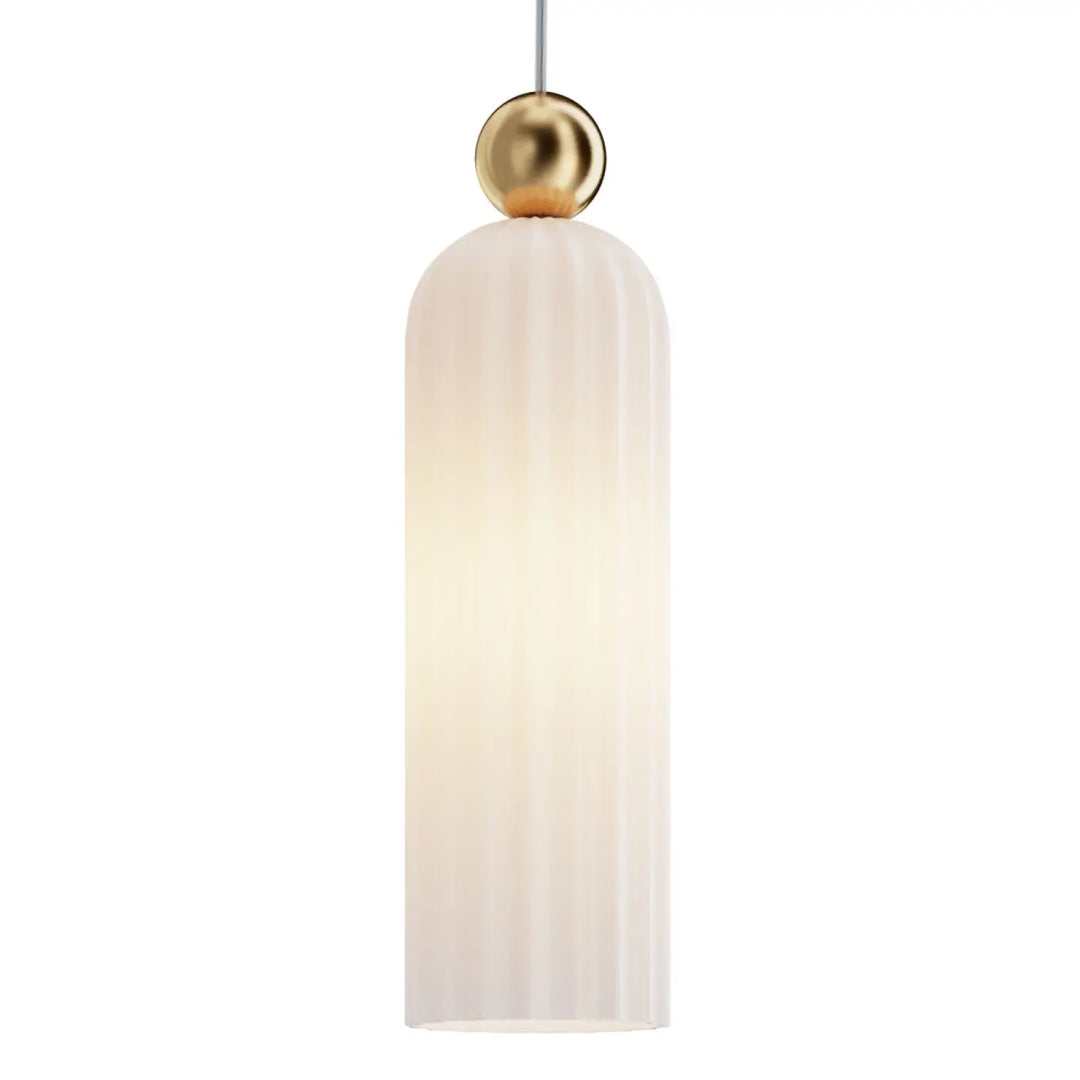 Suspension luminaire antic avec abat-jour étroit en verre strié et monture dorée polie sphérique