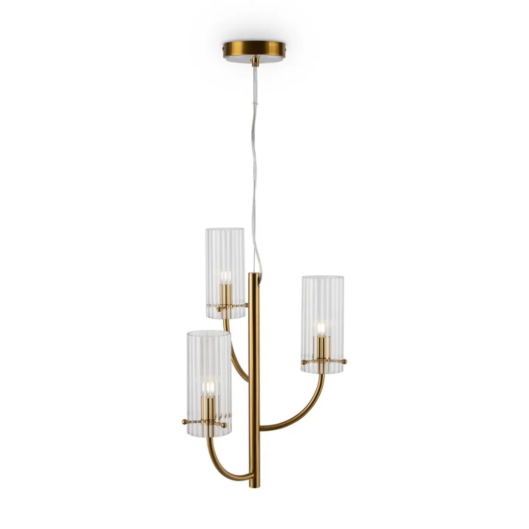 Suspension luminaire arco en finition laiton avec bras courbés et trois abat-jours en verre strié transparent