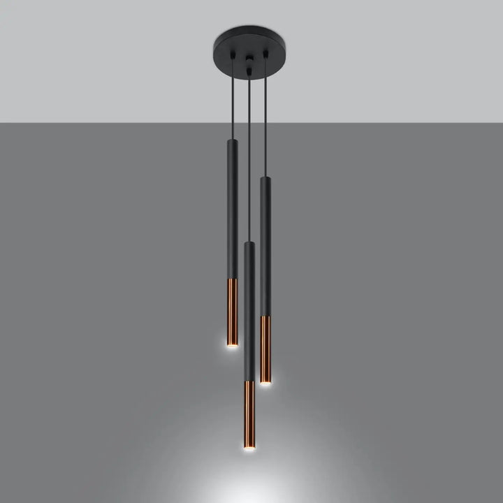 Suspension Mozaica noire à embout cuivré, allumée