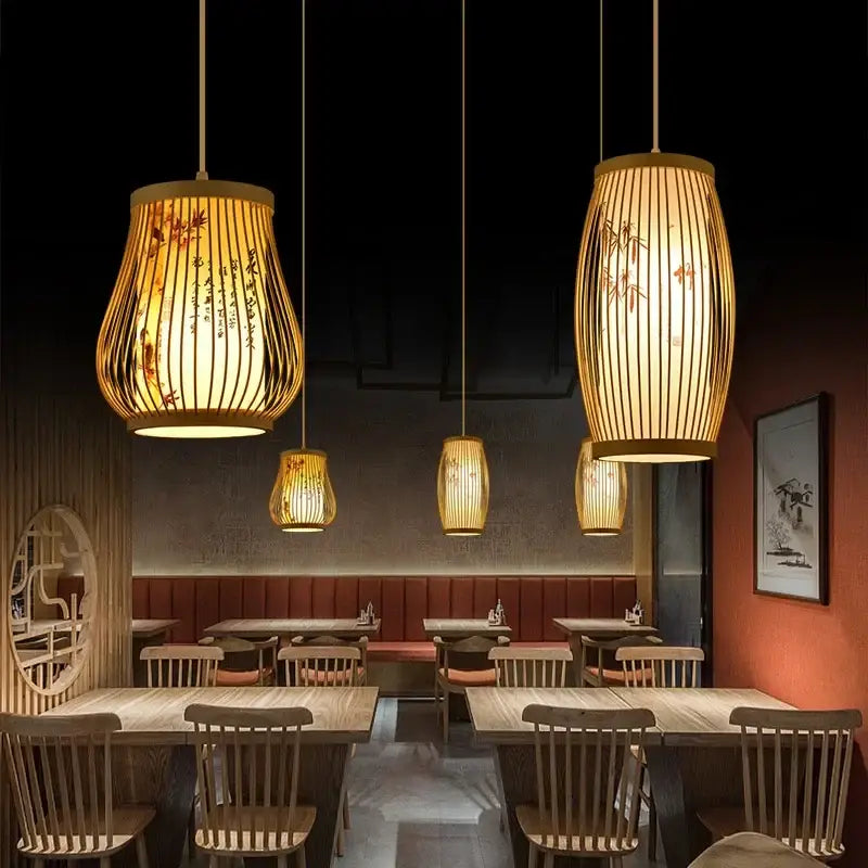 Suspension Bambou Asiatique Cylindrique Motifs Peints Ambiance Zen