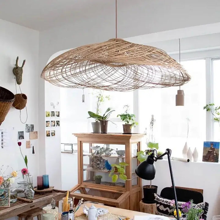 Suspension Bambou Tressé Design Aérien Forme Organique